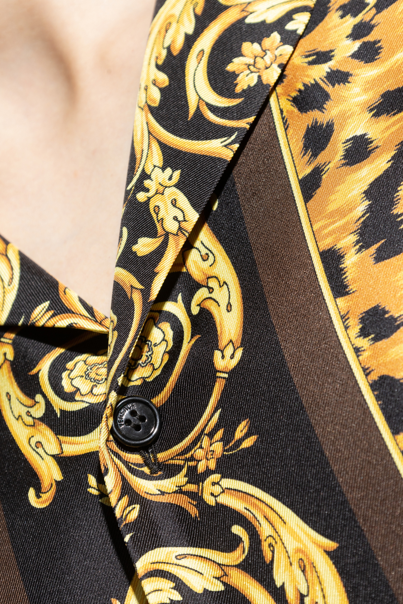 ✨VERSACE silk100% ブラウス✨ 　　　　✨サマー特価✨ s-l1200.jpg